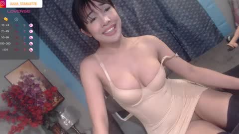 Julia Starlette online show from December 2, 2024, 7:25 am