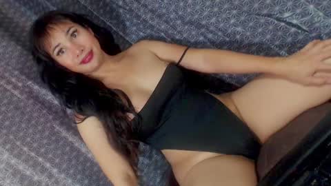 Julia Starlette online show from April 13, 2026, 3:45 am