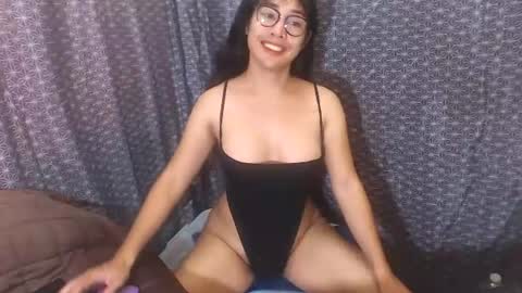 Julia Starlette online show from July 23, 2026, 2:26 pm