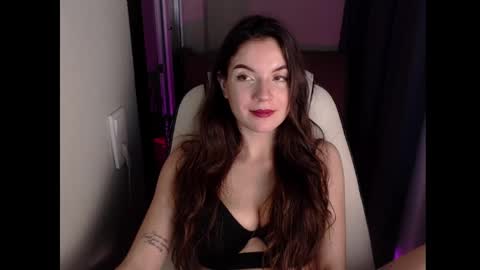 Emily online show from December 20, 2024, 12:27 pm