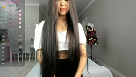 Snapshot of seeeyoumin chatting on December 31, 2024, 12:46 pm Akira Youri online show from December 31, 2024, 12:46 pm