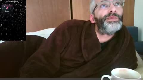 Snapshot of seewolf1000 chatting on December 25, 2024, 8:51 am seewolf1000 online show from December 25, 2024, 8:51 am