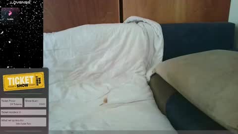 Snapshot of seewolf1000 chatting on December 27, 2024, 2:22 pm seewolf1000 online show from December 27, 2024, 2:22 pm