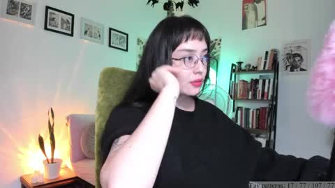 Snapshot of segismunda chatting on April 19, 2026, 12:11 am Luciana online show from April 19, 2026, 12:11 am