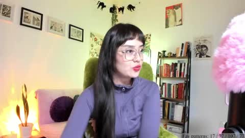 Snapshot of segismunda chatting on April 22, 2026, 12:35 am Luciana online show from April 22, 2026, 12:35 am