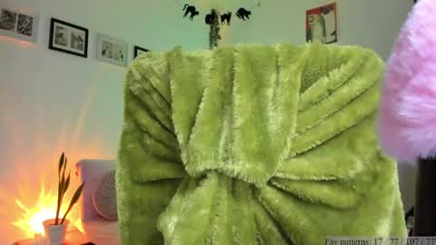 Snapshot of segismunda chatting on April 28, 2026, 10:48 pm Luciana online show from April 28, 2026, 10:48 pm
