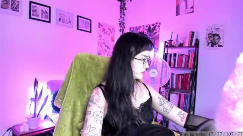 Snapshot of segismunda chatting on May 2, 2026, 10:37 pm Luciana online show from May 2, 2026, 10:37 pm