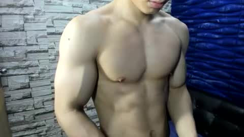 Snapshot of seigfried0 chatting on June 25, 2026, 11:53 pm Seigfried online show from June 25, 2026, 11:53 pm