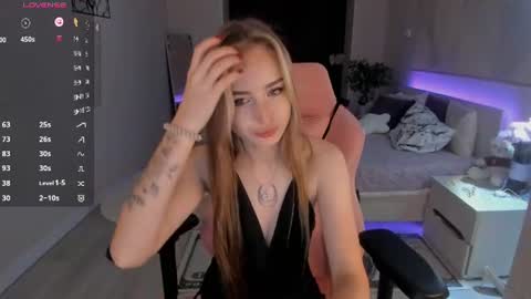 Lucia Lucy online show from June 17, 2026, 11:16 pm