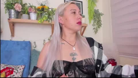 Snapshot of sejmet_5 chatting on December 31, 2024, 5:55 am Yeyis online show from December 31, 2024, 5:55 am