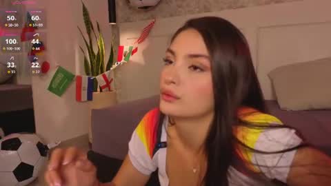 selen_marcell online show from June 25, 2026, 8:13 pm