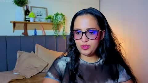 Snapshot of selena__noir chatting on May 9, 2026, 8:47 pm Call me S E L E N A online show from May 9, 2026, 8:47 pm