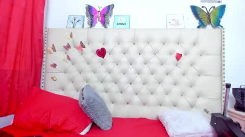 selena_beautyy online show from May 7, 2026, 8:47 pm