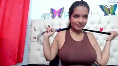 selena_beautyy online show from June 11, 2026, 7:01 pm