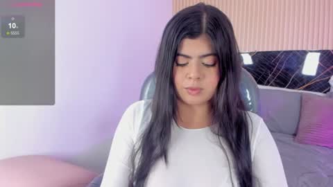 Selena online show from July 9, 2026, 3:43 am