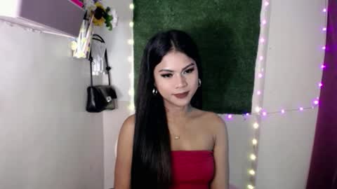 selena_fox2000 online show from April 25, 2026, 2:36 pm