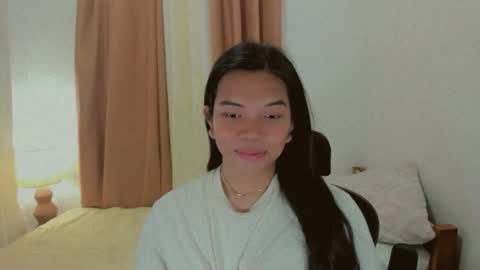 Selena online show from December 19, 2025, 3:35 am