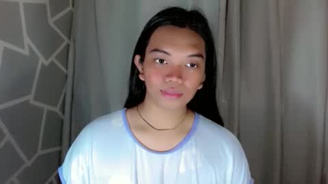 Selena online show from March 8, 2026, 5:22 am