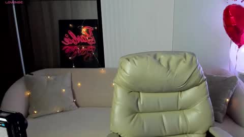 Snapshot of selena_grey_ chatting on March 2, 2025, 1:15 am Selena online show from March 2, 2025, 1:15 am