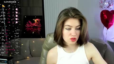 Snapshot of selena_grey_ chatting on March 4, 2025, 4:06 am Selena online show from March 4, 2025, 4:06 am