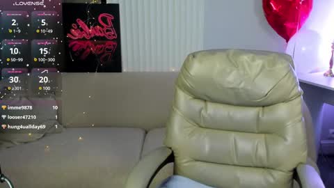 Snapshot of selena_grey_ chatting on March 11, 2025, 3:59 am Selena online show from March 11, 2025, 3:59 am