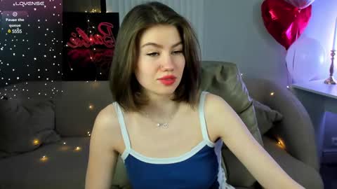 Snapshot of selena_grey_ chatting on March 11, 2025, 7:04 am Selena online show from March 11, 2025, 7:04 am