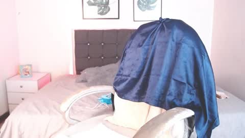 Snapshot of selena_hotmilf chatting on April 1, 2026, 6:38 pm Selena online show from April 1, 2026, 6:38 pm