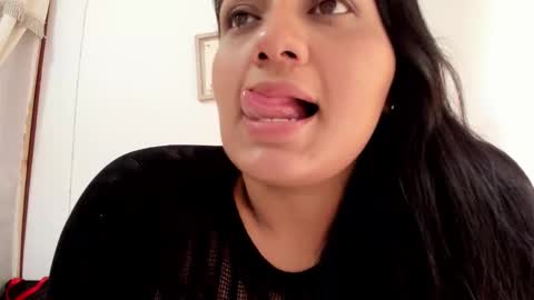 Karen online show from October 14, 2025, 3:46 pm