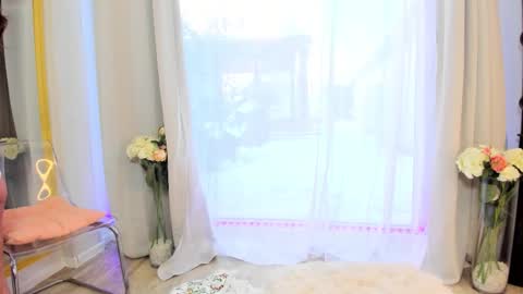 Selena online show from January 12, 2026, 7:24 am