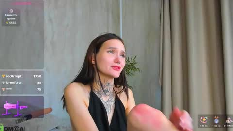 Snapshot of selena_sharp chatting on February 20, 2026, 6:26 am Selena online show from February 20, 2026, 6:26 am