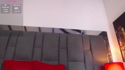 Snapshot of selenaa_bigboobs chatting on December 20, 2024, 3:21 pm whore spy of cocks online show from December 20, 2024, 3:21 pm