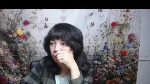 SelenaFly online show from September 25, 2025, 6:28 am