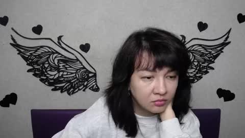 SelenaFly online show from October 1, 2025, 5:35 am