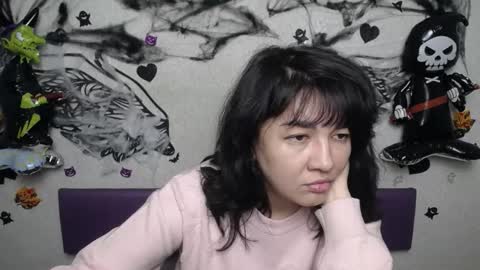 SelenaFly online show from October 22, 2025, 6:35 am