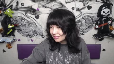 SelenaFly online show from October 23, 2025, 5:18 am