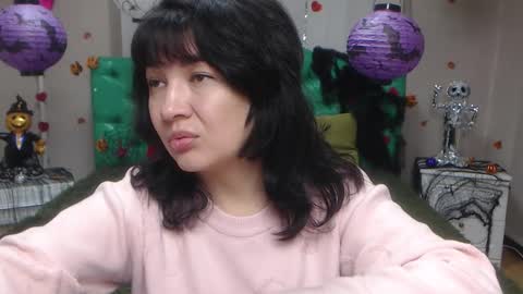 SelenaFly online show from October 28, 2025, 6:28 am