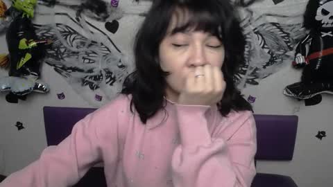 SelenaFly online show from October 30, 2025, 7:21 am