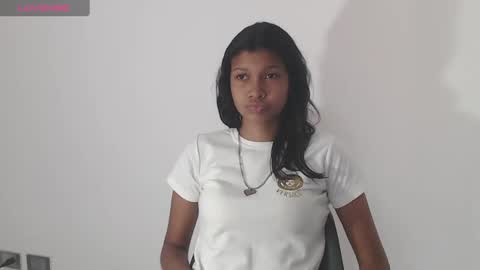 Snapshot of selenafox6 chatting on December 10, 2024, 5:22 pm selenafox6 online show from December 10, 2024, 5:22 pm