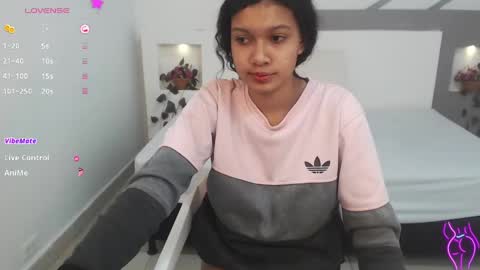 Snapshot of selenafox6 chatting on February 25, 2025, 10:15 am selenafox6 online show from February 25, 2025, 10:15 am