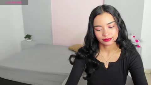 selenafox7 online show from December 22, 2024, 7:52 pm
