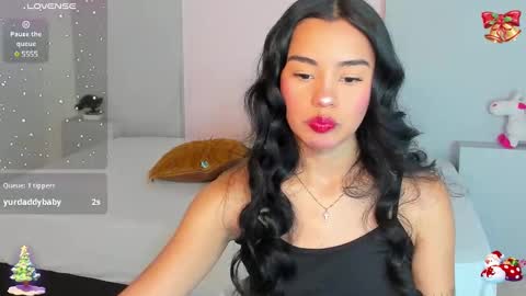 selenafox7 online show from December 26, 2024, 7:49 pm