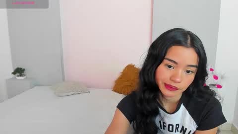 selenafox7 online show from December 29, 2024, 1:45 am