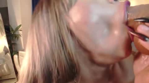 SelenaRossi online show from November 10, 2025, 6:56 am