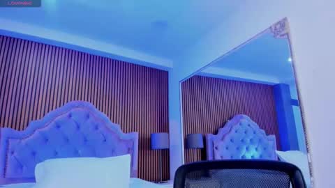 selenastonne online show from November 2, 2025, 7:49 pm