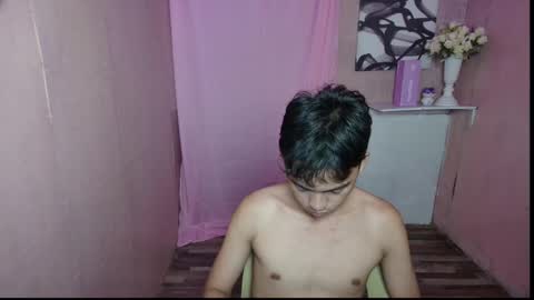 Aprilane online show from October 30, 2025, 8:05 am