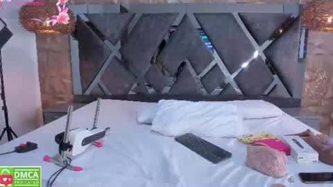 Snapshot of selene__lopez_ chatting on June 16, 2026, 7:27 pm selene__lopez_ online show from June 16, 2026, 7:27 pm