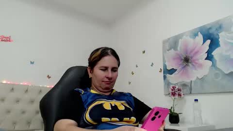 selene online show from April 25, 2026, 1:52 pm