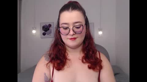 selene_rouse_ online show from May 7, 2026, 11:32 pm