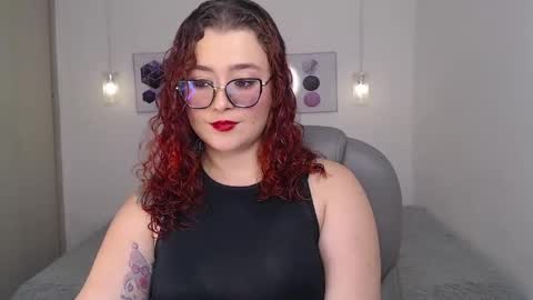 selene_rouse_ online show from May 8, 2026, 10:37 pm
