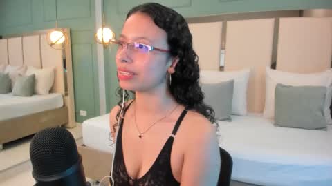 Selene Rousse  online show from September 18, 2025, 3:08 am